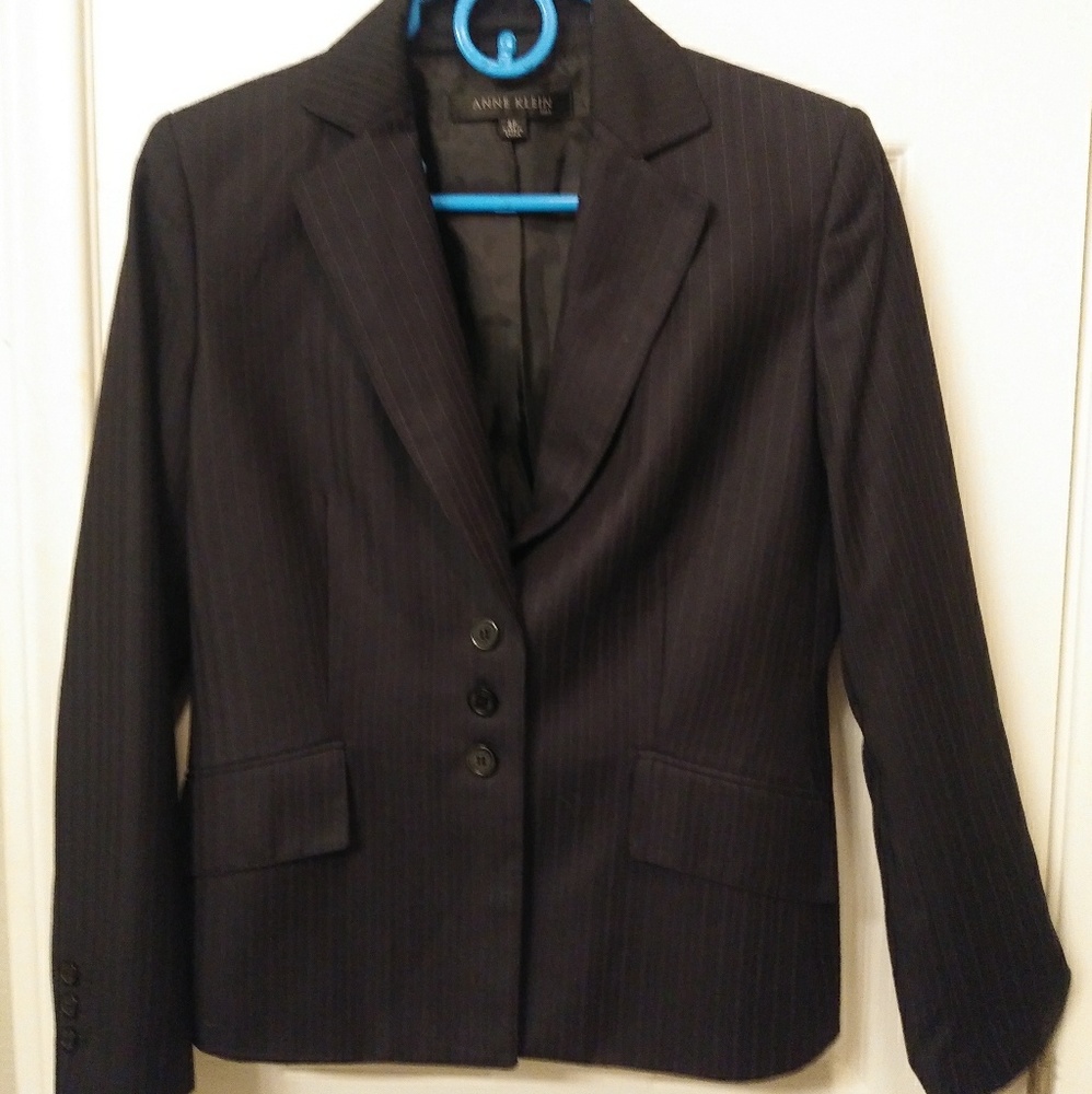 Anne Klein black blazer